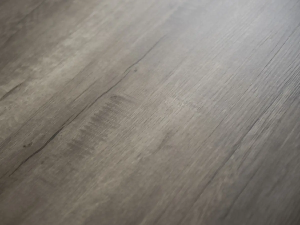 Q-16 Дуб Сохо