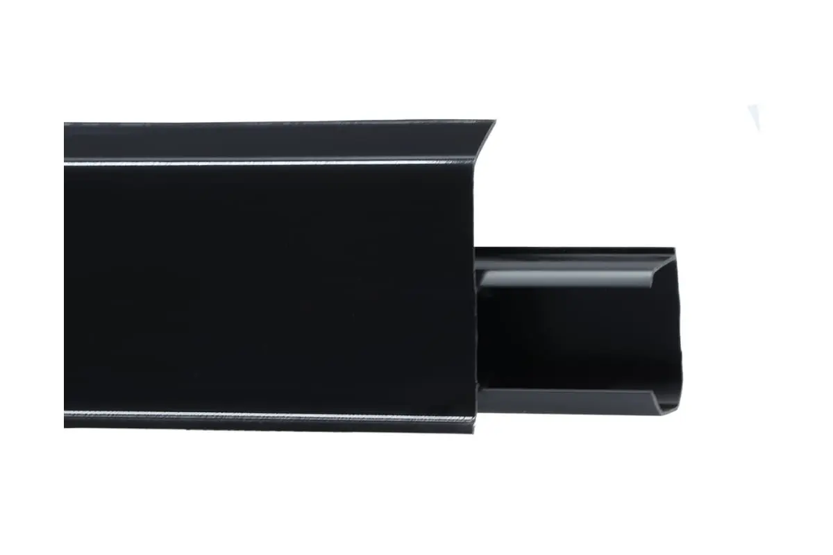 QUADRO №540 Плинтус со съемной панелью Шварц, 55 мм, 2,2 м. QUADRO №540 Плинтус со съемной панелью Шварц, 55 мм, 2,2 м.