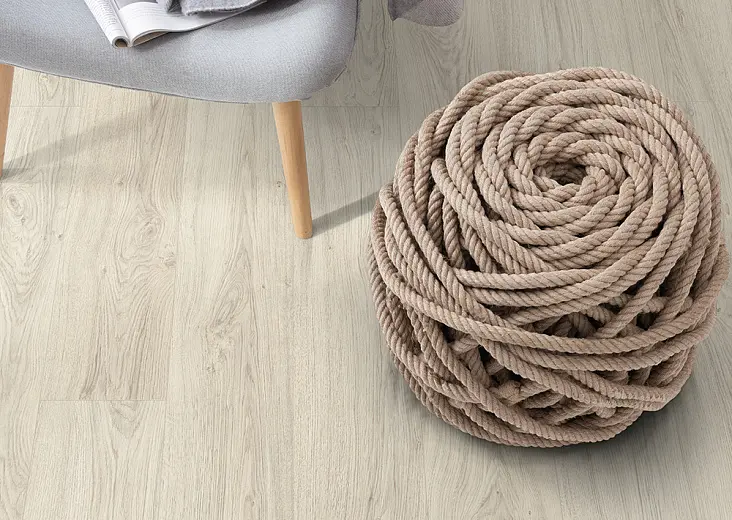 Ламинат Egger Classic 10/33 Дуб Азгил белый EPL153