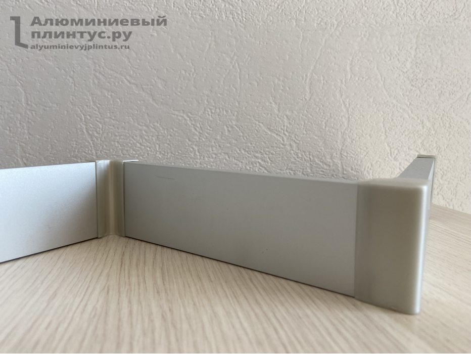 Угол внешний из ПВХ, 60мм Серебро